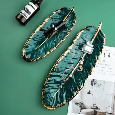Bandeja Europeia de Folha em Cerâmica – Elegância e Sofisticação para Sua Mesa
